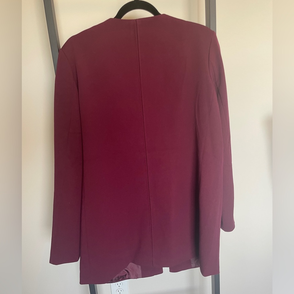 NWT Premise Studio Burgundy Women's Zip up long blazer - Picture 2 of 3